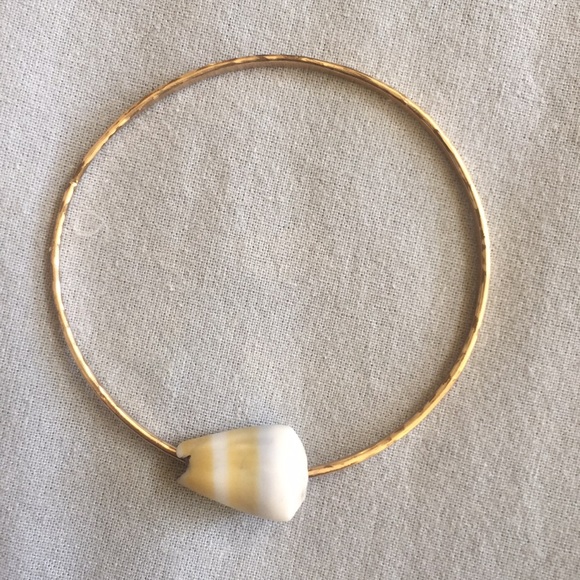 Shell Bangles - Picture 6 of 6